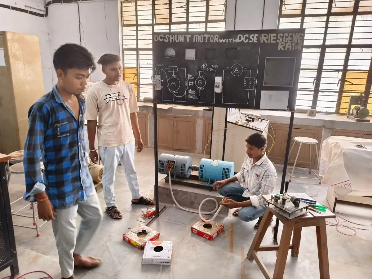 Students wiring the DC shunt motor with DC series generator set